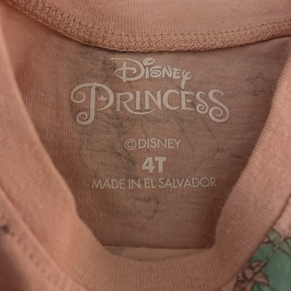 Disney Princess 4T shirt. Excellent condition! - Picture 3 of 4